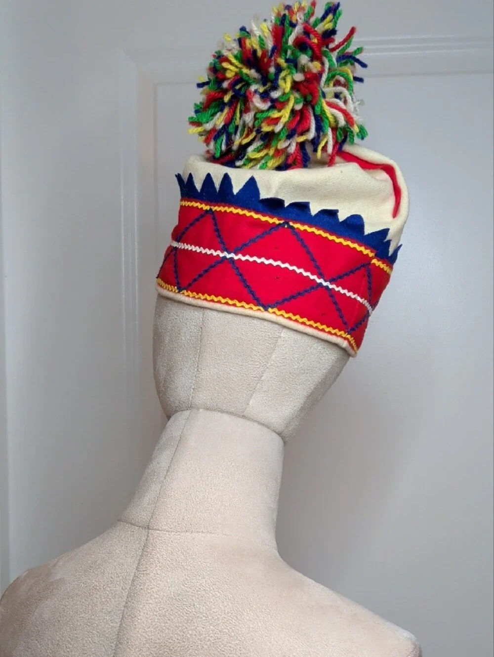 Vintage 60s Handmade Scandnavian Ski Cap Pom-pom Nordic Winter Wool  Sami Style
